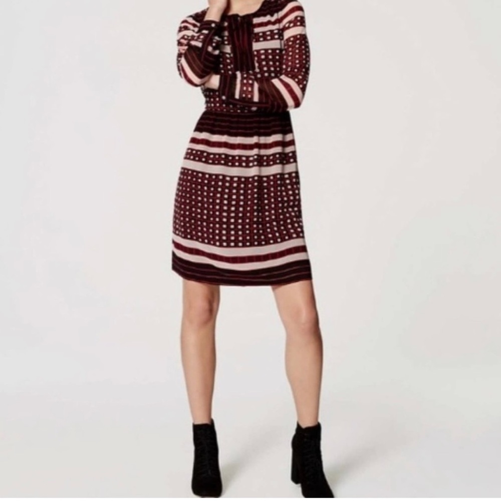 LOFT Outlet Red Black Graphic Long Sleeve Tie Front Dress Women's Size Medium M